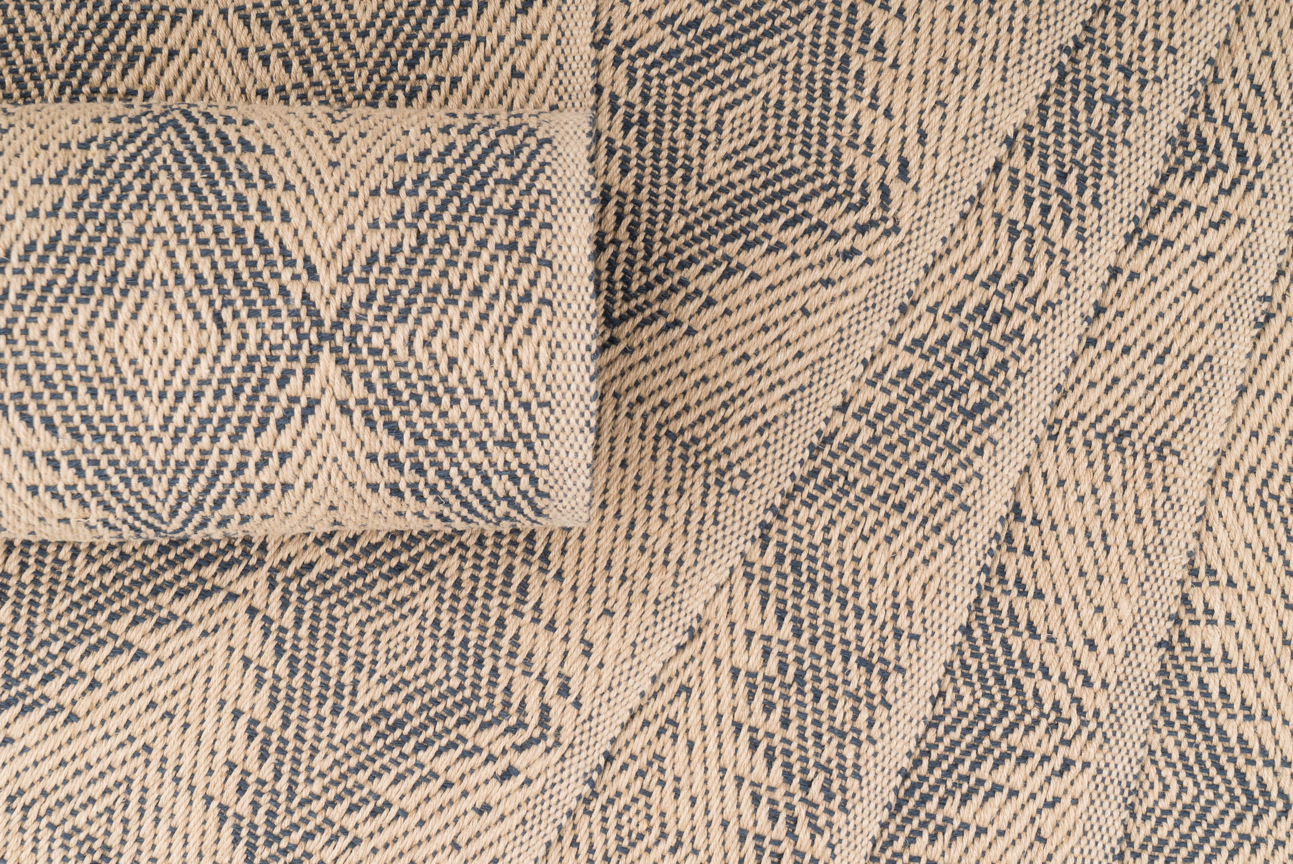 "Pine Cones" Handwoven Hemp Placemat & Table Runner Set
