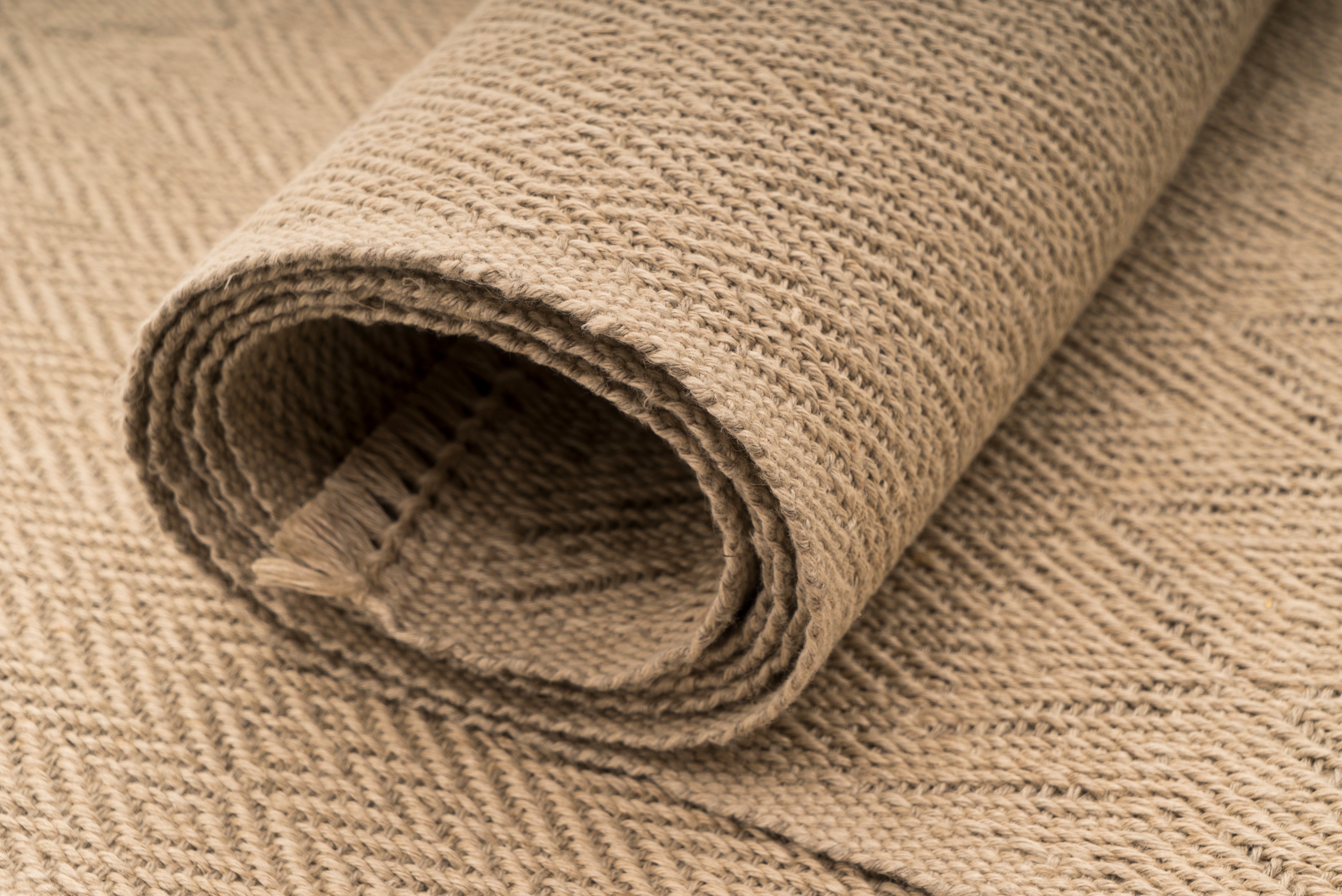 "Maturity" Handwoven Hemp Placemat & Table Runner Set