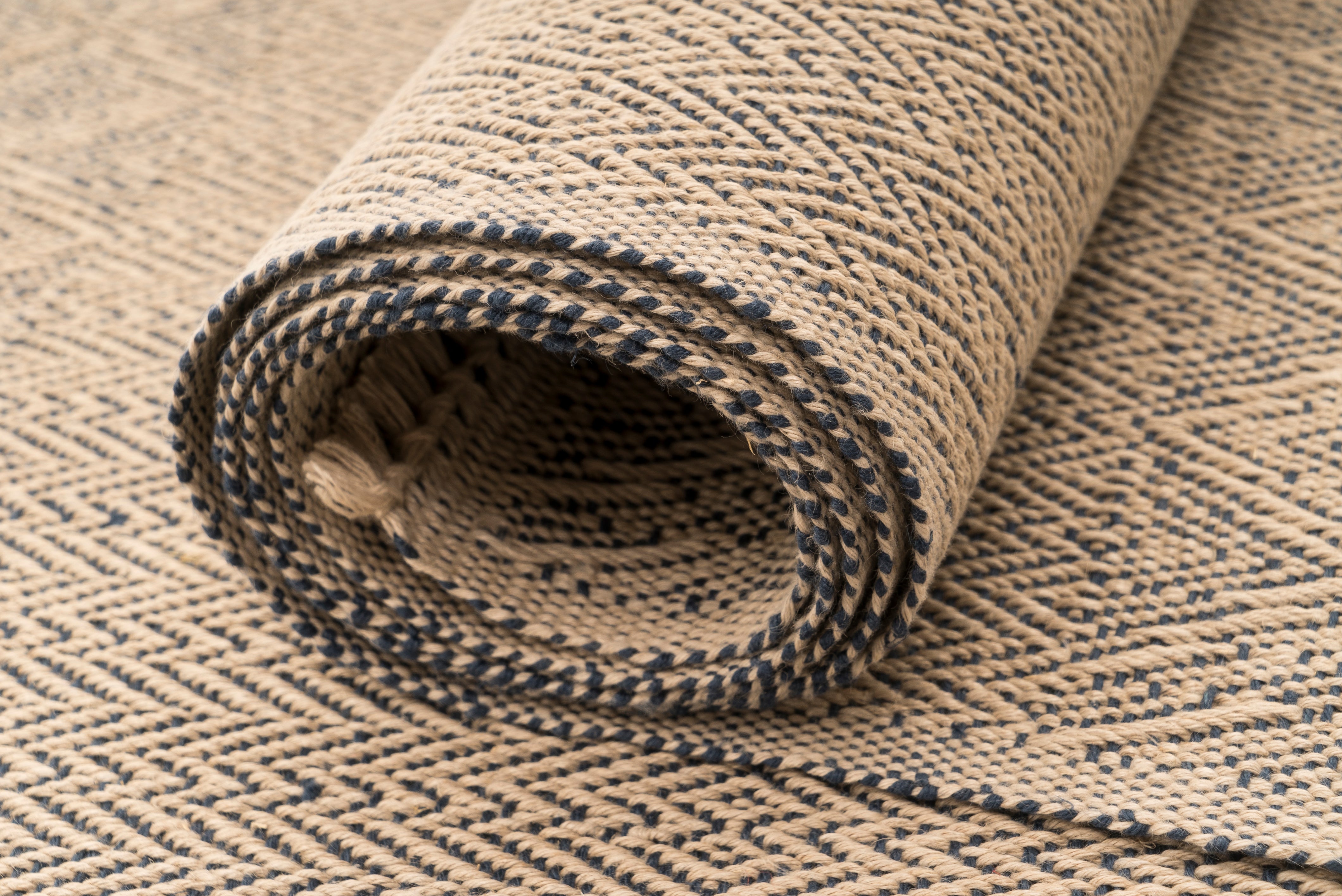 "Rising" Handwoven Hemp Placemat & Table Runner Set
