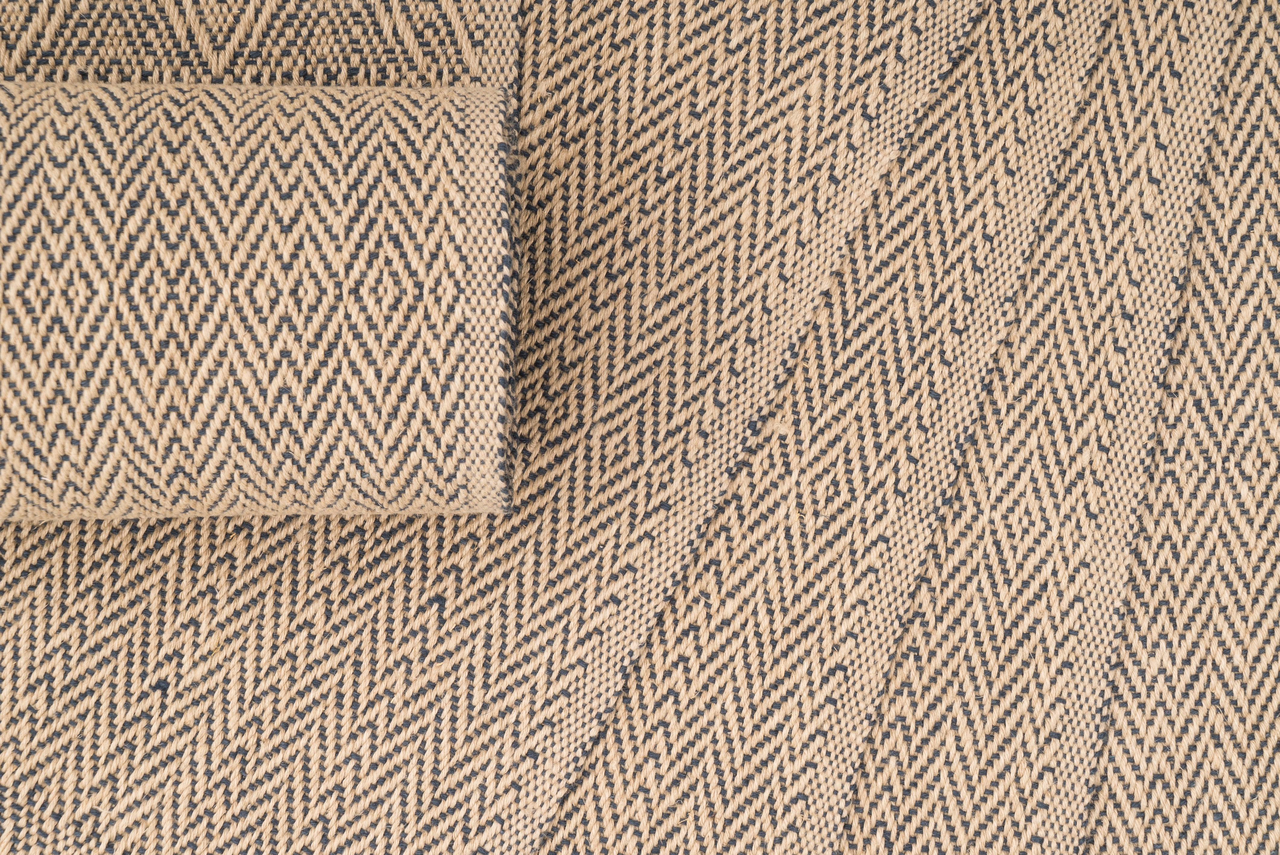 "Rising" Handwoven Hemp Placemat & Table Runner Set