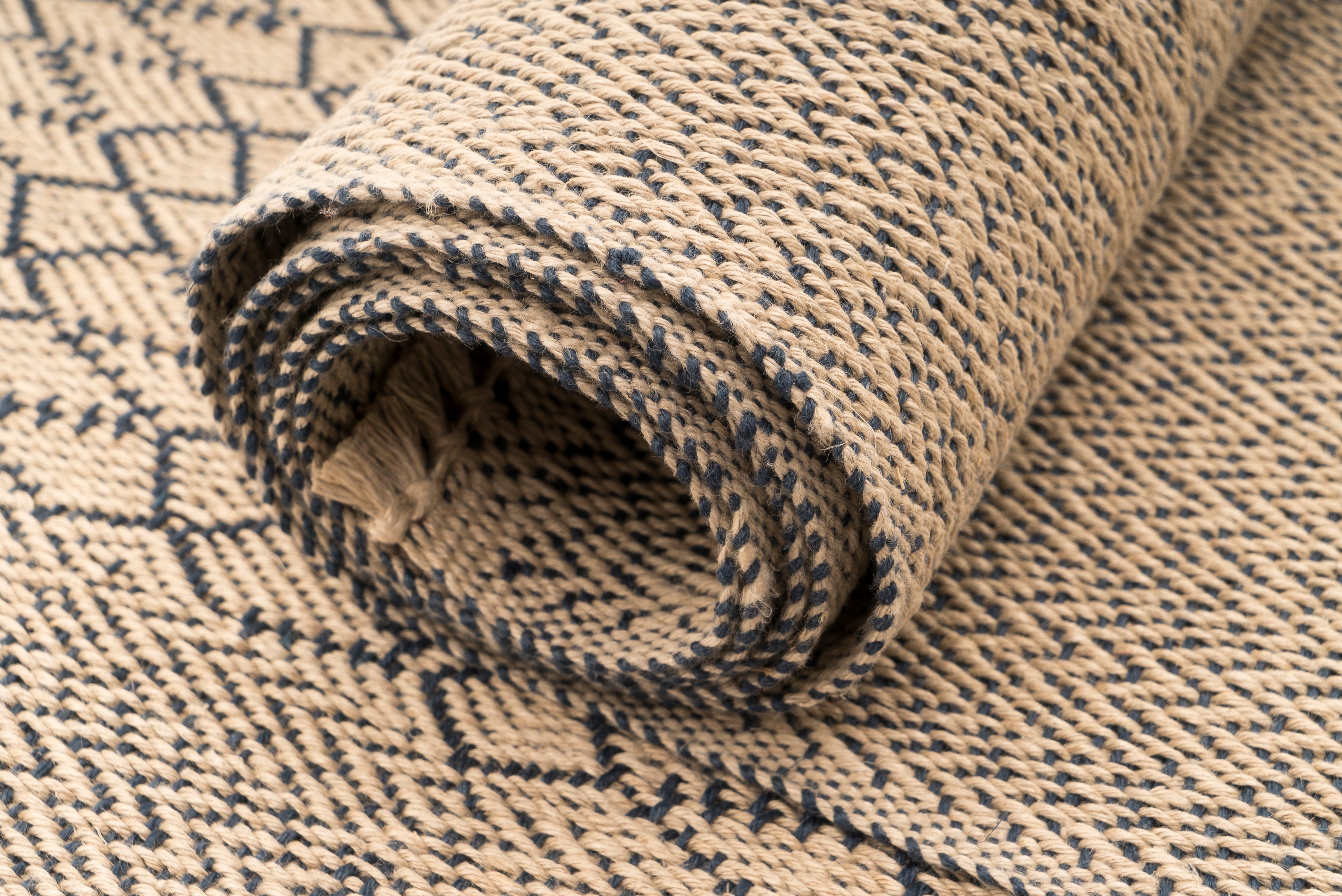 "Frames" Handwoven Hemp Placemat & Table Runner Set