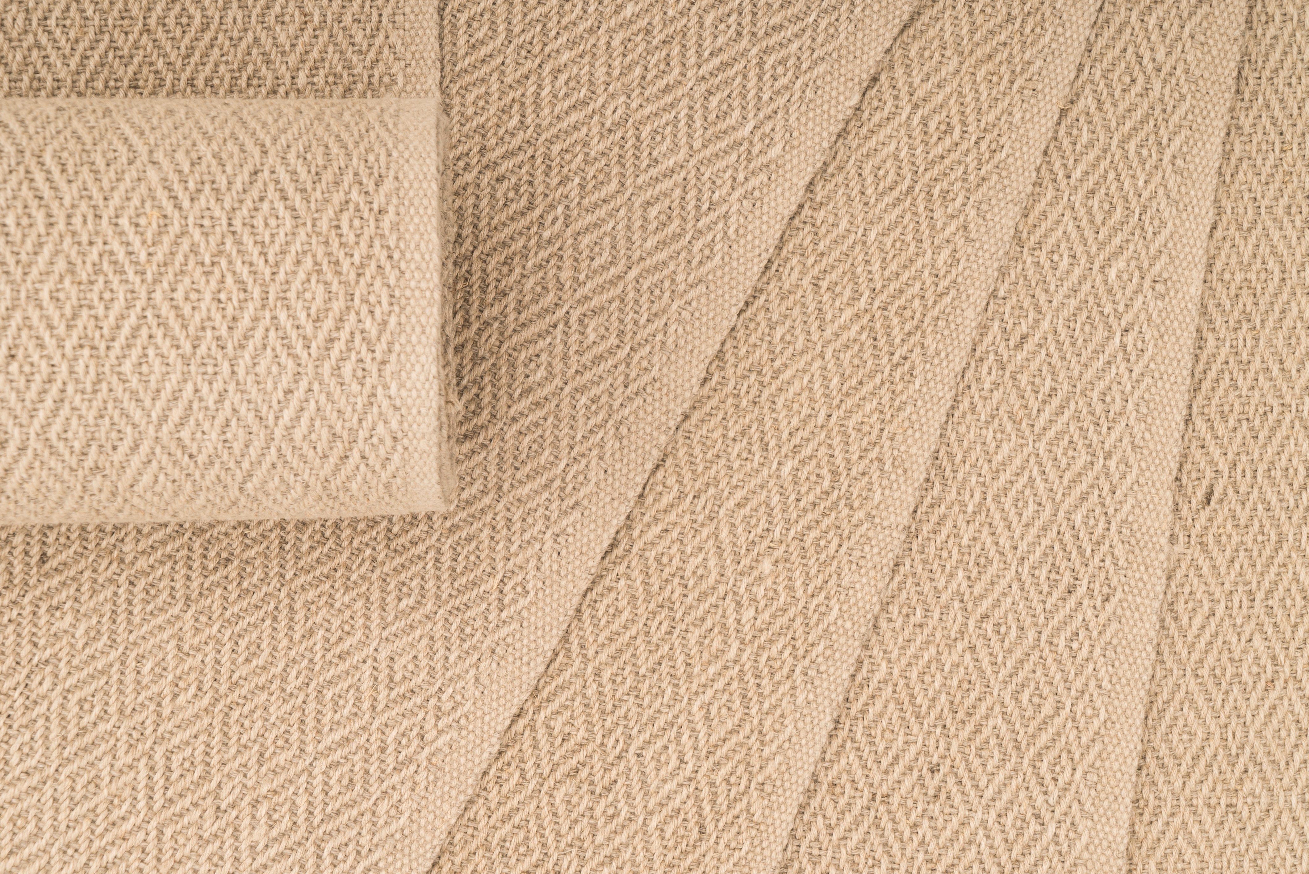 "Reply" Handwoven Hemp Placemat & Table Runner Set