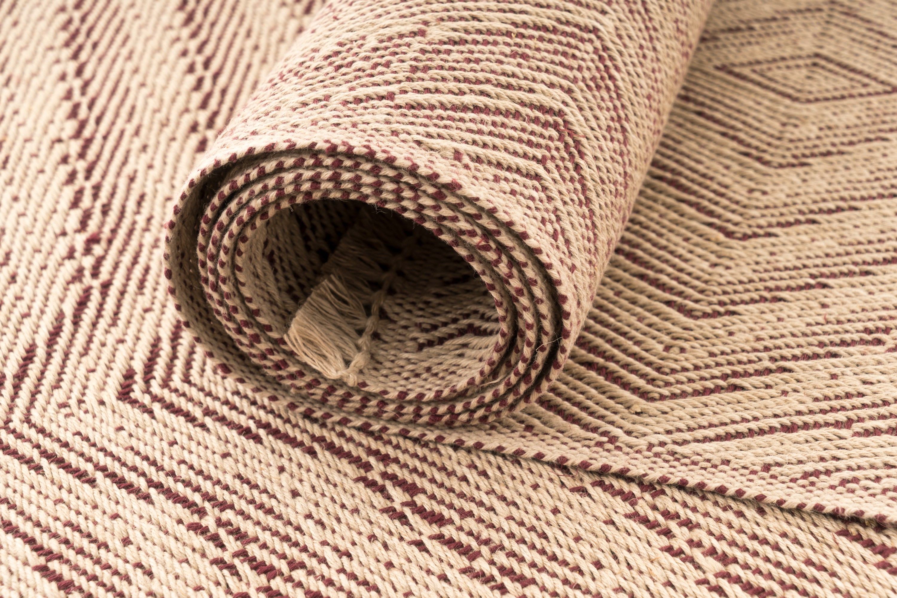 "Waves B" Handwoven Hemp Placemat & Table Runner Set